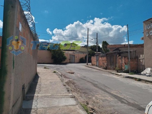 Excente casa areja e bem localizada , faça uma visita ! Foto 21