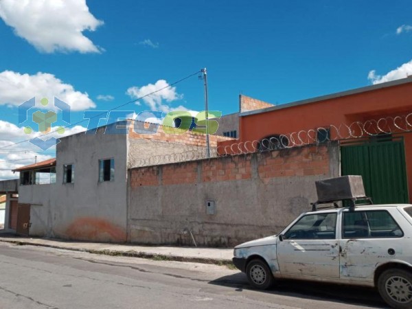 Excente casa areja e bem localizada , faça uma visita ! Foto 22