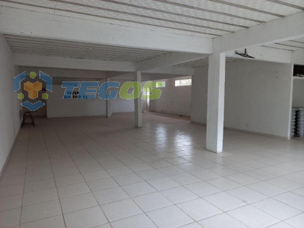 Salão com 150m² disponível para locação por R$ 1.085,90 Foto 8