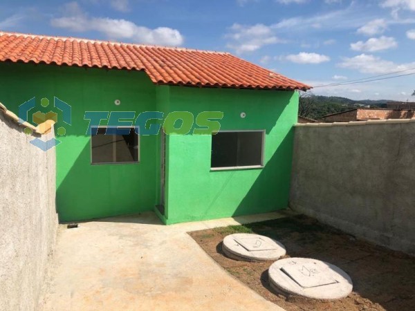 Casa com 02 dormitórios à venda por R$ 100.000,00 Foto 1