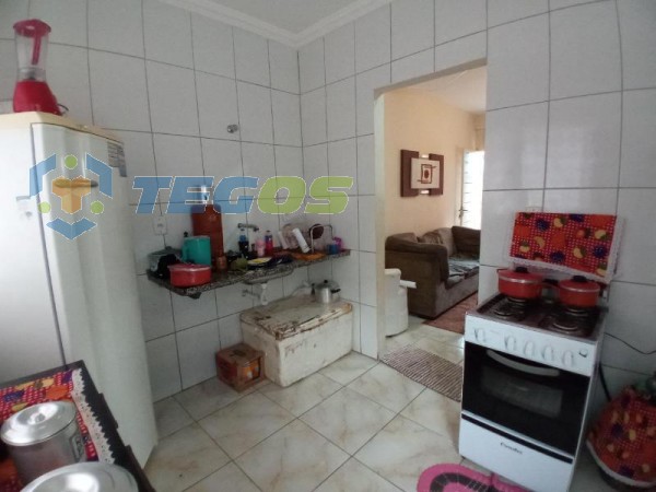 Casa com 02 dormitórios à venda por R$ 130.000,00 Foto 4