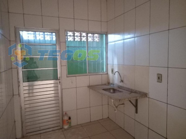 Casa com 02 dormitórios à venda por R$ 120.000,00 Foto 6