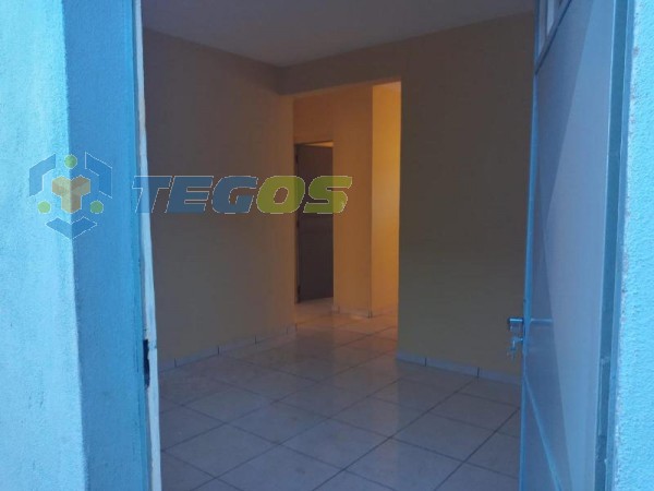 Apartamento de 02 dormitórios no bairro Belvedere,com área, sala cozinha e banheiro Foto 9