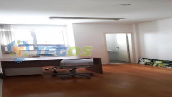 Sala localizado em Estoril com área útil 25.00 m². Foto 1