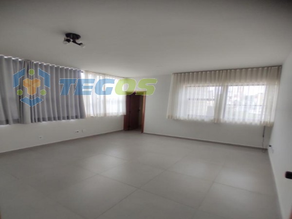 Sala localizado em Gutierrez com área útil 22.00 m². Foto 1