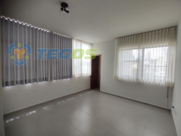 Sala localizado em Gutierrez com área útil 22.00 m². Foto 4