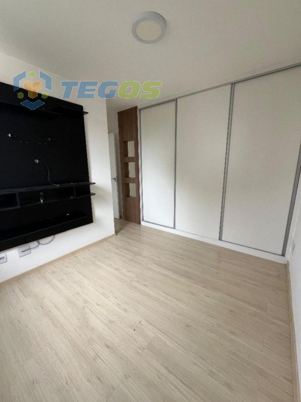 Apartamento localizado em Luxemburgo. 2 quartos (1 suítes), 1 banheiros e 2 vagas. Foto 6